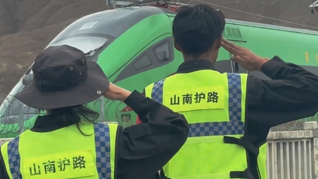 一区二区三区av