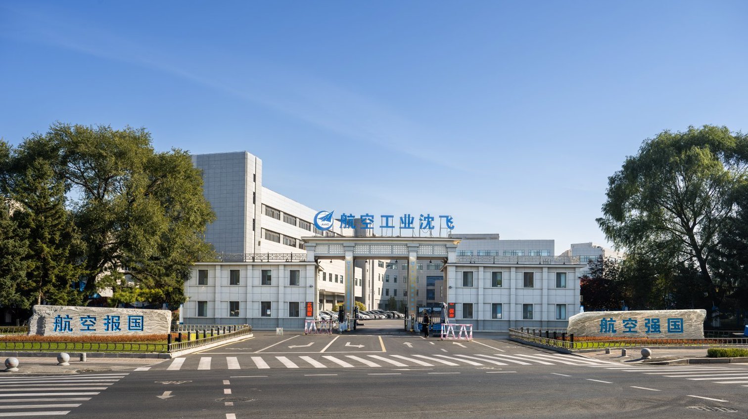 他一搂我就知道跑不了了