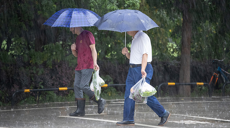 解放军视角超近距离看台湾