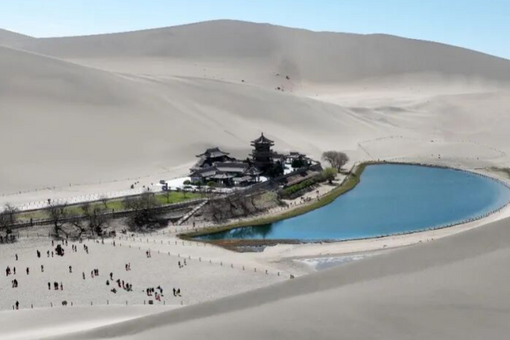 每日经济新闻